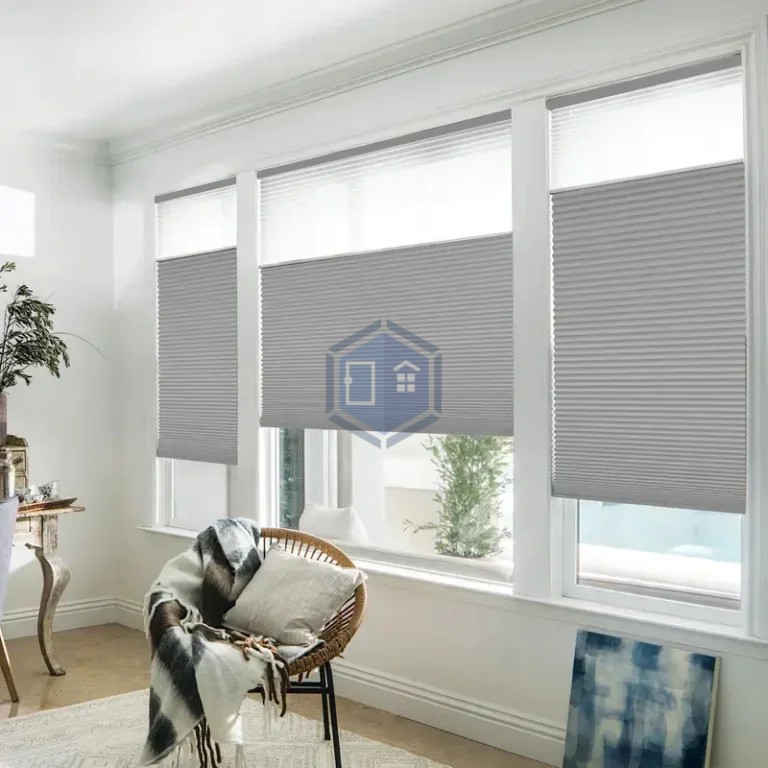 Premium retractable screens